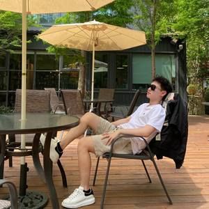 Meet your Posher, Han